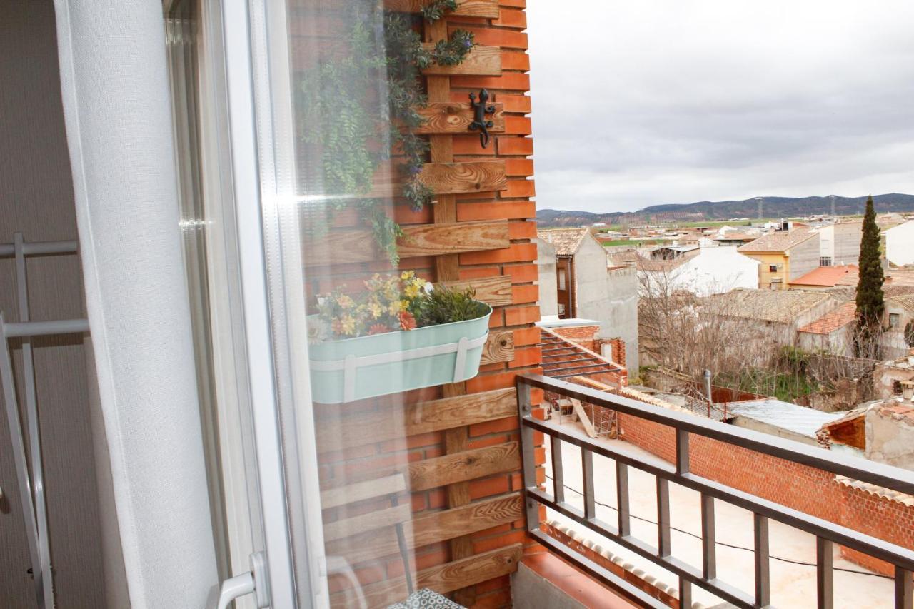 Apartamentos Oncemolinos Con Desayuno Консуэгра Экстерьер фото