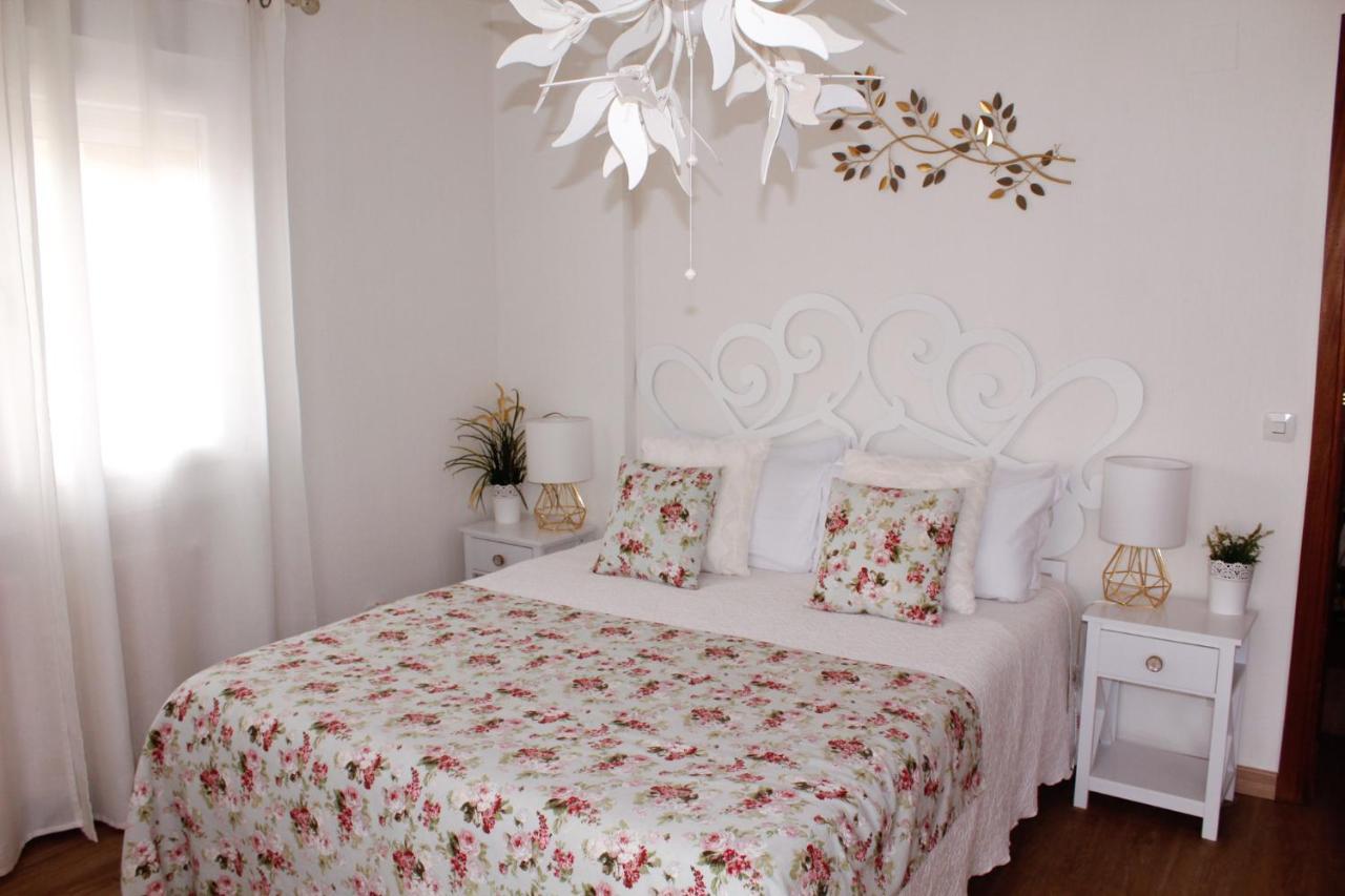 Apartamentos Oncemolinos Con Desayuno Консуэгра Экстерьер фото