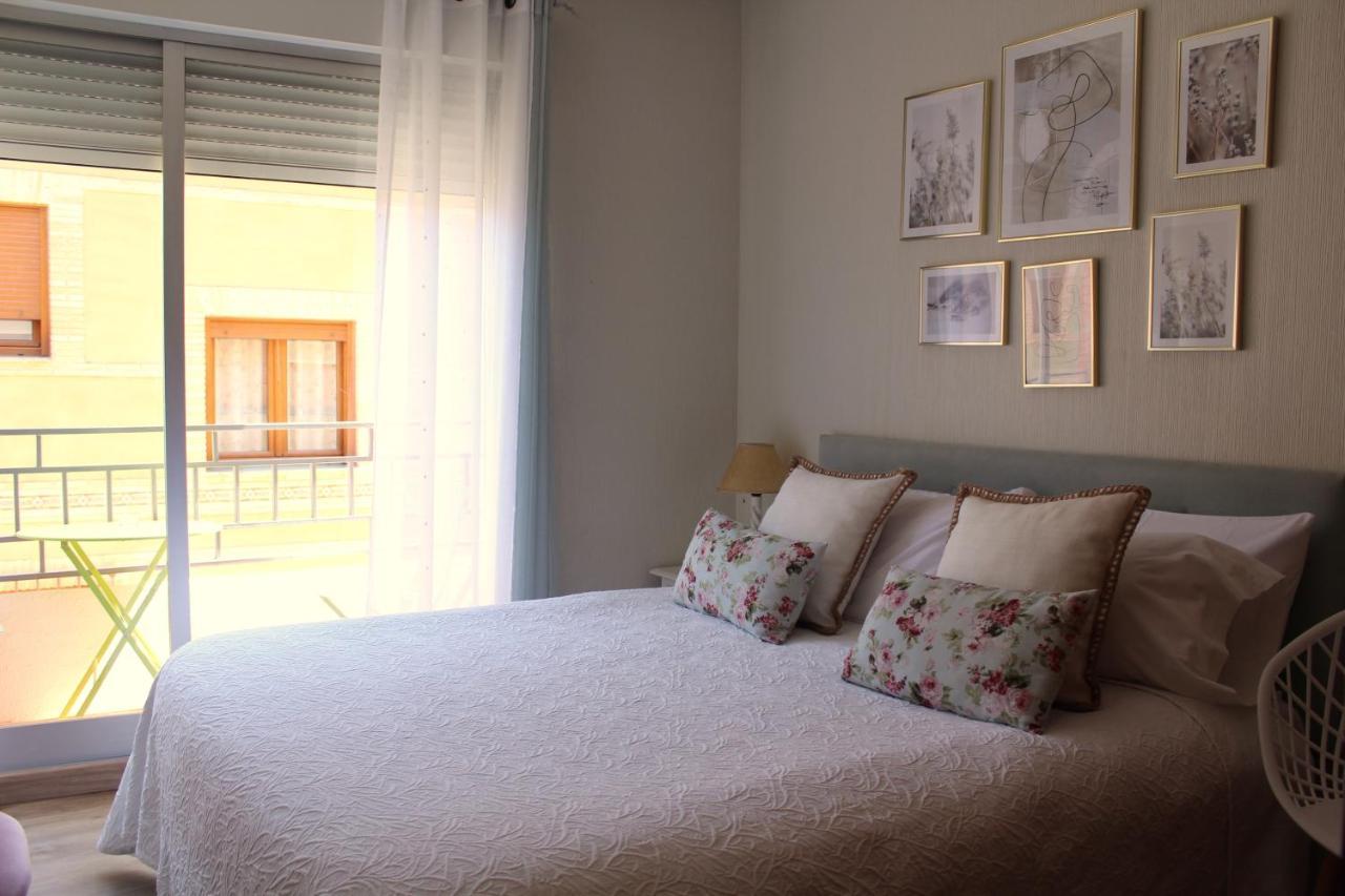 Apartamentos Oncemolinos Con Desayuno Консуэгра Экстерьер фото